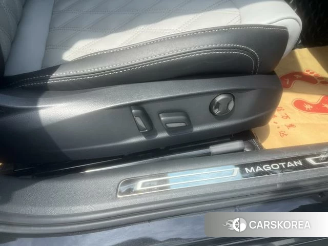 Volkswagen Magotan 2022 Черный из Китая, фото 2