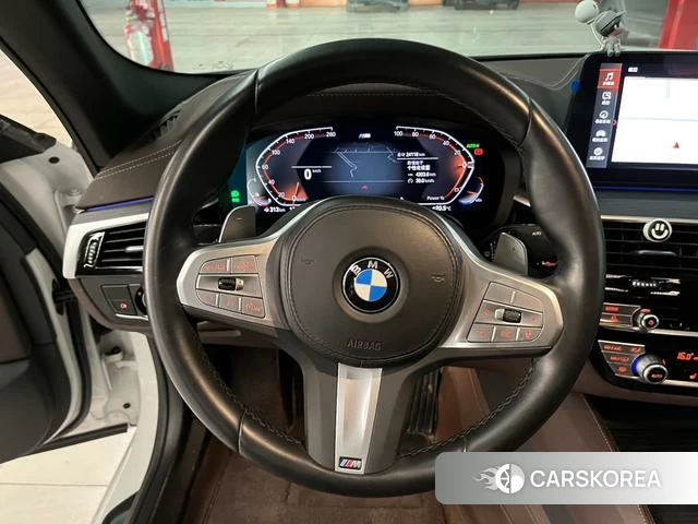 BMW 5 series 2024 Белый из Китая, фото 2