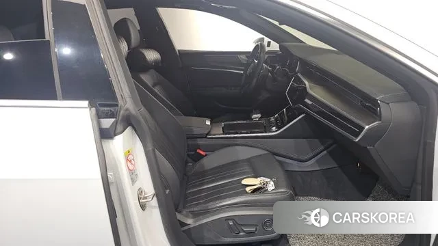 Audi A7 (4K) 2020 Белый из Кореи, фото 2