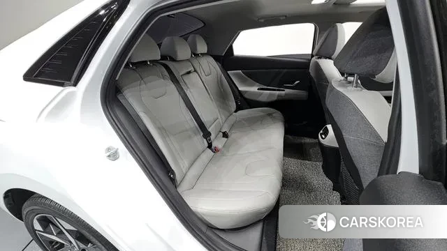 Hyundai Avante (CN7) 2022 Белый из Кореи, фото 2