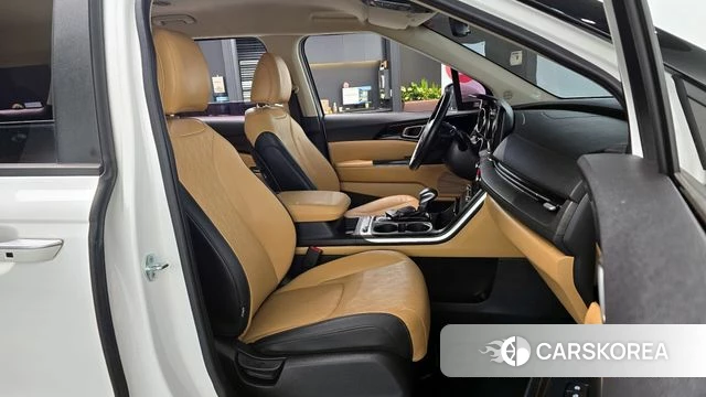 Kia Carnival 4th generation 2021 Белый из Кореи, фото 2