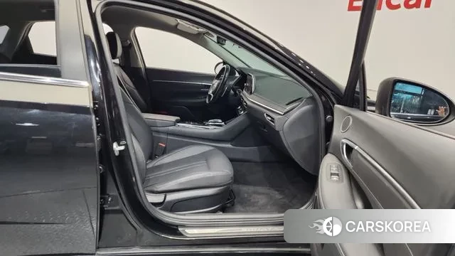 Hyundai Sonata (DN8) 2022 Черный из Кореи, фото 2