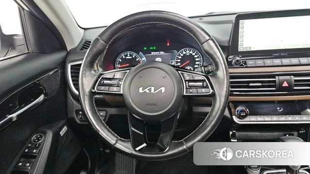 Kia Seltos 2021 Белый из Кореи, фото 2