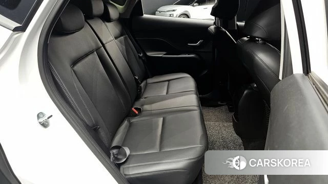 Hyundai Kona (SX2) 2023 Белый из Кореи, фото 2