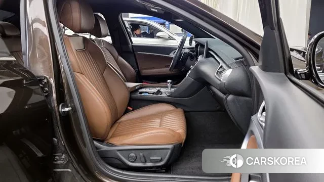 Genesis G70 2019 Коричневый из Кореи, фото 2