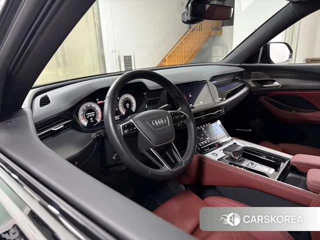 Audi Q6 2024 Черный из Китая, фото 2