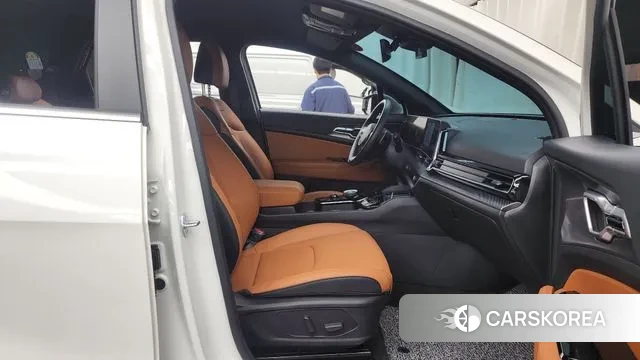 Kia Sportage 5th Generation 2024 Белый из Кореи, фото 2