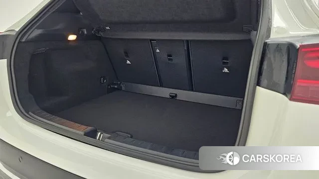 Mercedes-Benz GLA - Class H247 2025 Белый из Кореи, фото 2