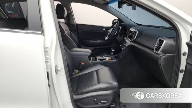 Kia Sportage The Bold 2021 Белый из Кореи, фото 2