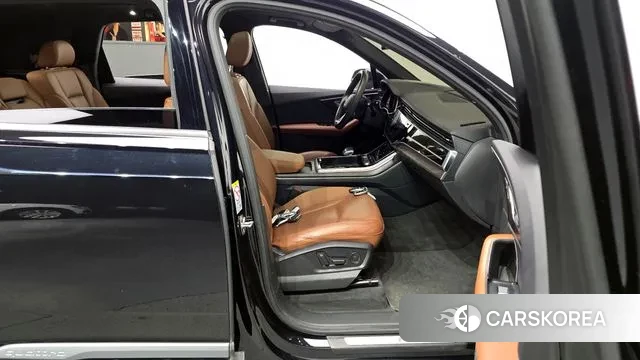 Audi Q7 (4M) 2021 Черный из Кореи, фото 2