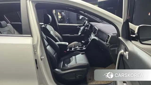 Kia Sportage The Bold 2018 Белый из Кореи, фото 2