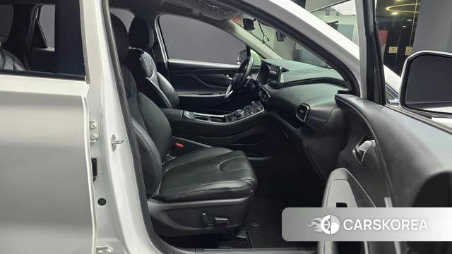Hyundai The New Santa Fe 2021 Белый из Кореи, фото 2