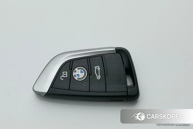 BMW 1 series 2023 Белый из Китая, фото 2