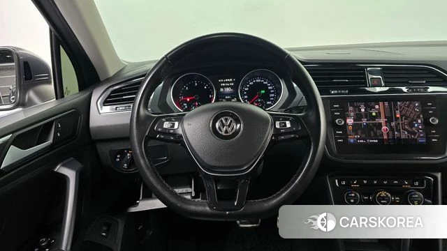 Volkswagen Tiguan second Generation 2020 Серый из Кореи, фото 2