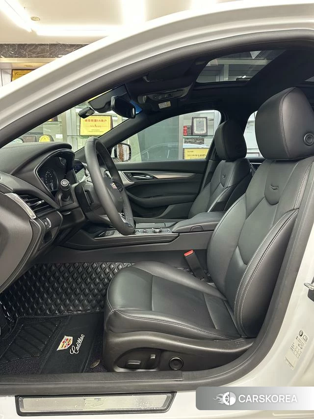 Cadillac CT5 2021 Белый из Китая, фото 2