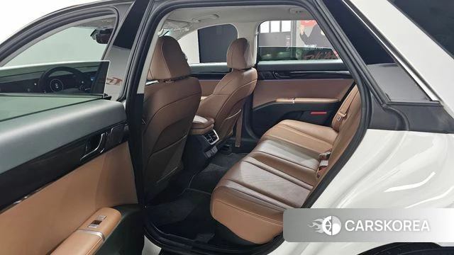 Hyundai Grandeur Hybrid (GN7) 2023 Белый из Кореи, фото 2