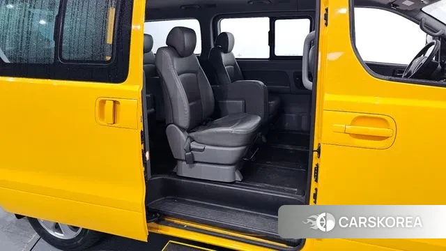 Hyundai The New Grand Starex 2019 Желтый из Кореи, фото 2