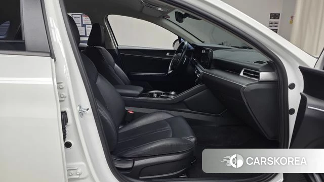 Kia K5 3rd generation 2022 Белый из Кореи, фото 2