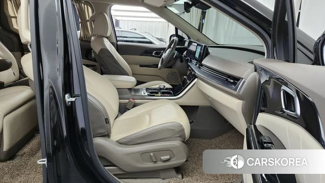 Kia Carnival 4th generation 2022 Черный из Кореи, фото 2