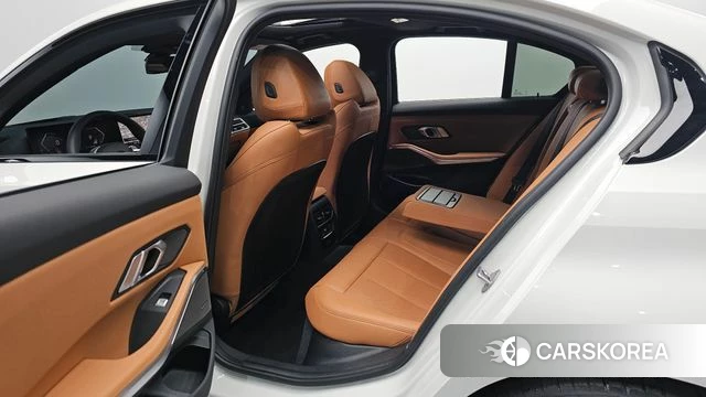 BMW 3 Series (G20) 2025 Белый из Кореи, фото 2