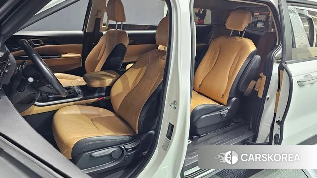 Kia Carnival 4th generation 2023 Белый из Кореи, фото 2