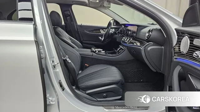 Mercedes-Benz E-Class W213 2020 Черный из Кореи, фото 2