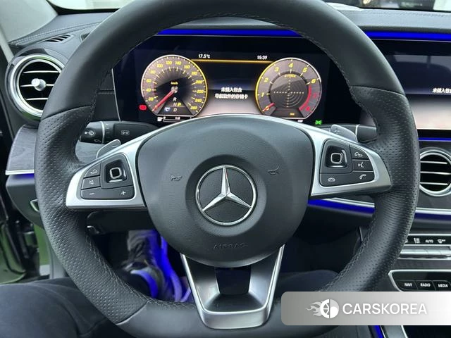 Mercedes-Benz E-class 2018 Черный из Китая, фото 2