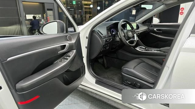 Hyundai Sonata (DN8) 2022 Белый из Кореи, фото 2