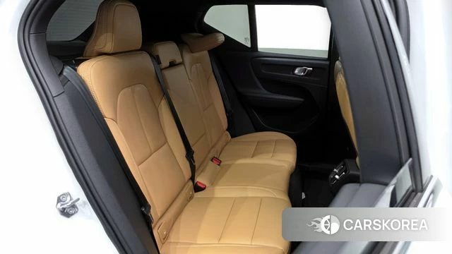 Volvo XC40 2020 Белый из Кореи, фото 2