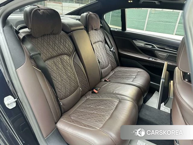 BMW 7 series 2021 Черный из Китая, фото 2