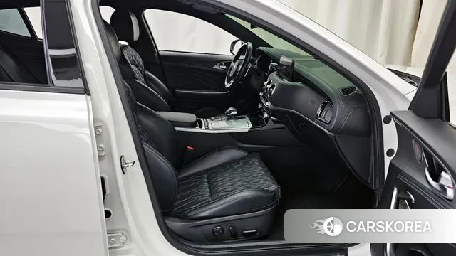 Kia Stinger Meister 2021 Белый из Кореи, фото 2