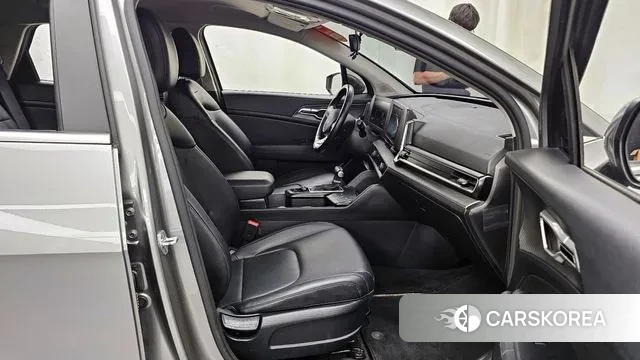 Kia Sportage 5th Generation 2021 Серебристо-серый из Кореи, фото 2