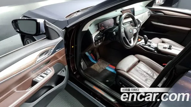 BMW 6 Series GT (G32) 2019 Серебристо-серый из Кореи, фото 2