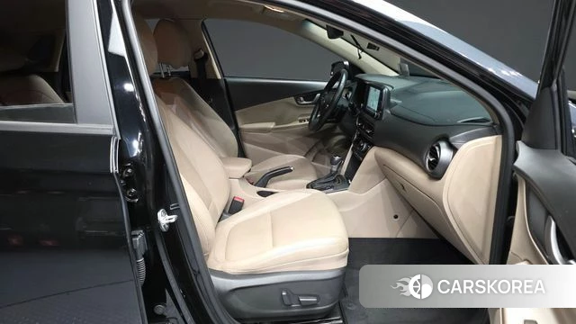 Hyundai Kona 2019 Черный из Кореи, фото 2