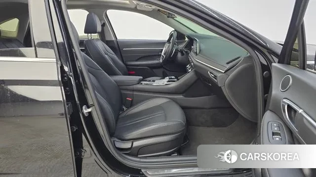 Hyundai Sonata (DN8) 2022 Черный из Кореи, фото 2