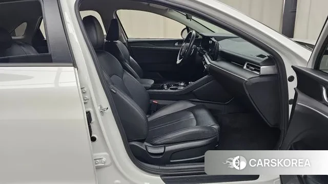 Kia K5 3rd generation 2022 Белый из Кореи, фото 2