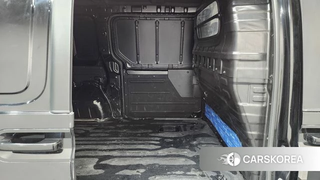 Hyundai Staria 2022 Черный из Кореи, фото 2