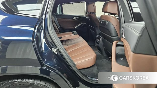 BMW X6 (G06) 2024 Черный из Кореи, фото 2