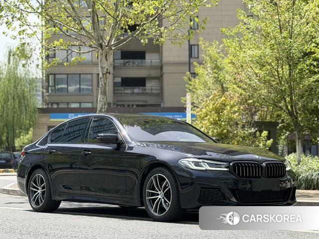BMW 5 series (imported) 2021 Черный из Китая, фото 2