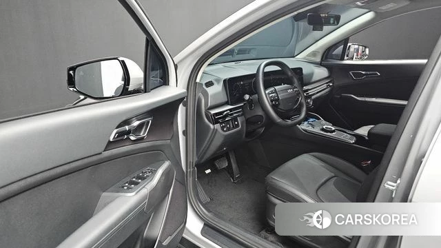 Kia The New Sportage 5th Generation 2025 Серебристо-серый из Кореи, фото 2