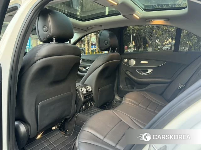 Mercedes-Benz Class C 2021 Белый из Китая, фото 2