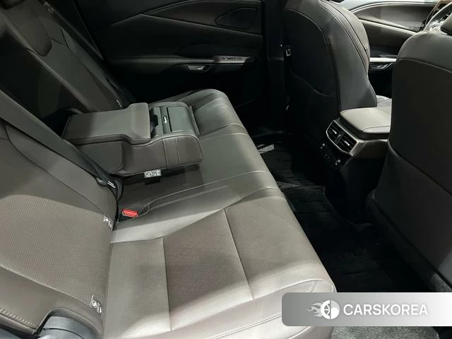 Lexus RX 2023 Серебристо-серый из Китая, фото 2