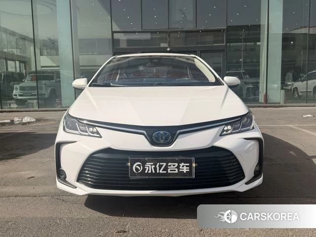 Toyota Corolla 2021 Белый из Китая, фото 2