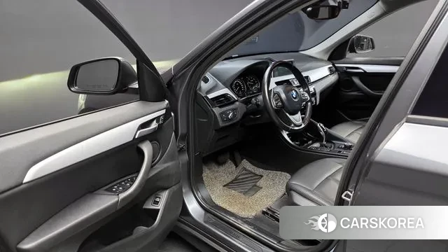 BMW X1 (F48) 2018 Серый из Кореи, фото 2