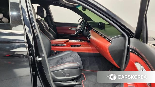 Genesis GV70 2021 Черный из Кореи, фото 2