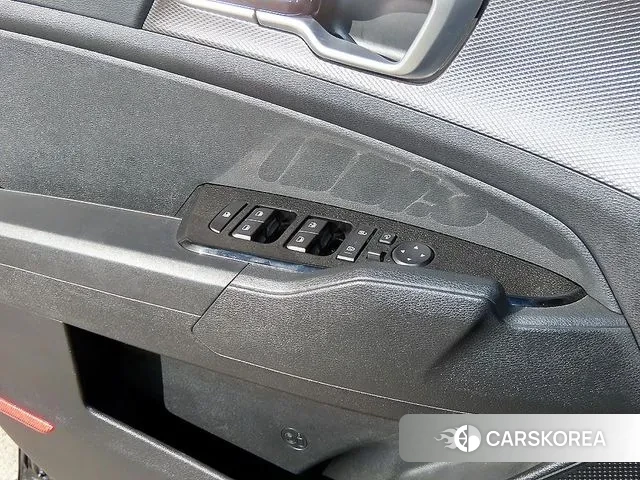 Kia Sportage 5th Generation 2022 Черный из Кореи, фото 2