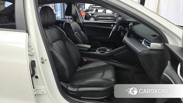 Kia K5 3rd generation 2020 Белый из Кореи, фото 2