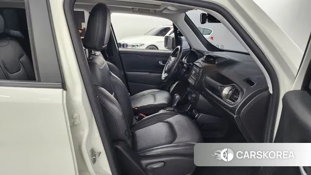 Jeep Renegade id 2902659 из Кореи 2