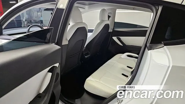 Tesla Model Y 2022 Белый из Кореи, фото 2