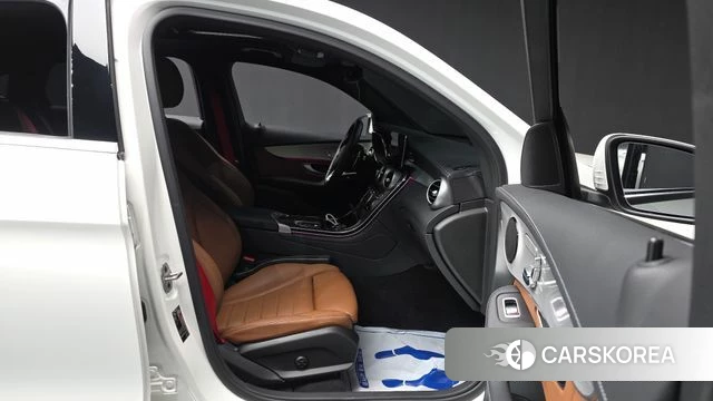 Mercedes-Benz GLC-Class X253 2023 Белый из Кореи, фото 2